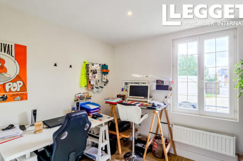Property Image 4