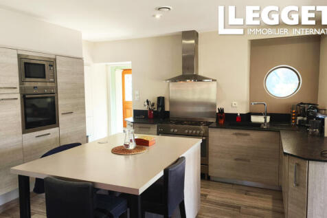 Property Image 4