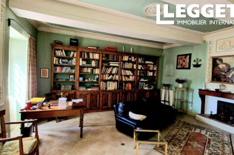 Property Image 4