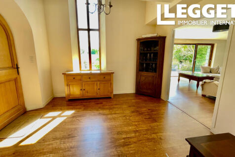 Property Image 4