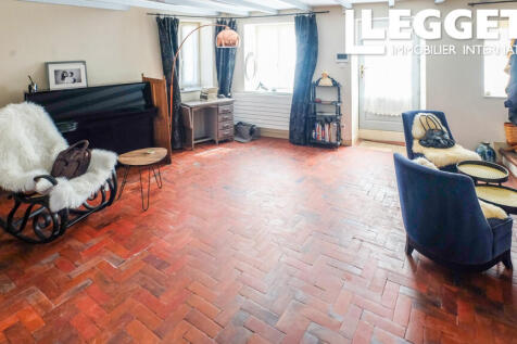 Property Image 4
