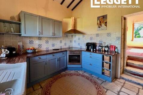 Property Image 4