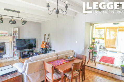 Property Image 4