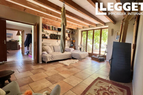 Property Image 4