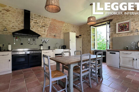 Property Image 8
