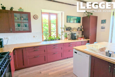 Property Image 4