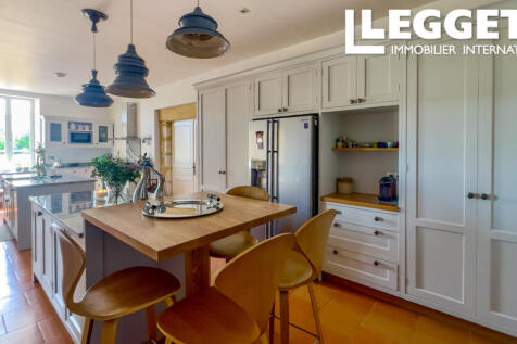 Property Image 4