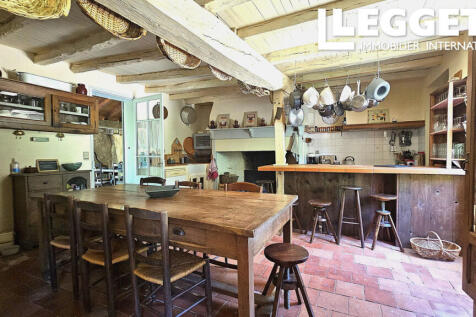 Property Image 4