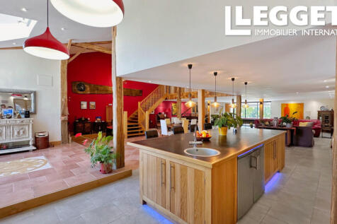 Property Image 4