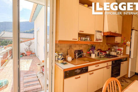 Property Image 8