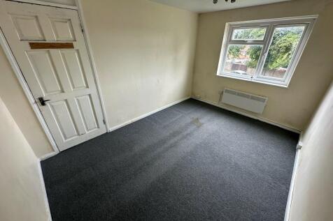 BEDROOM 2 (B)