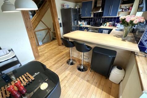 KITCHEN/DINER (B)