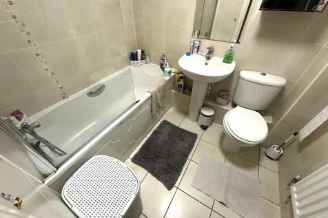 FITTED BATHROOM