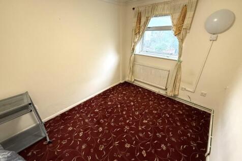 BEDROOM 2 (A)