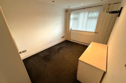 BEDROOM 2 (A)
