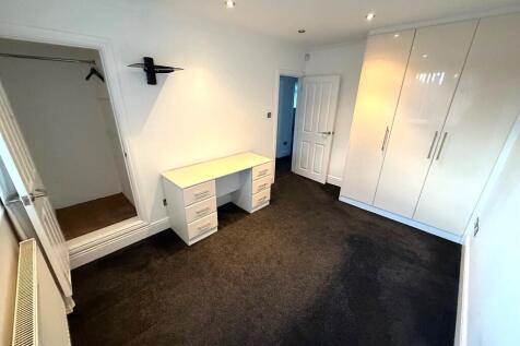 BEDROOM 2 (B)