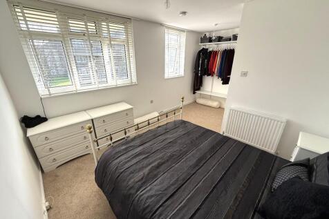 BEDROOM 1 (B)