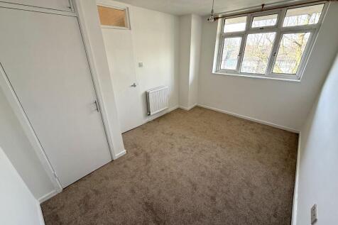 BEDROOM 2 (A)