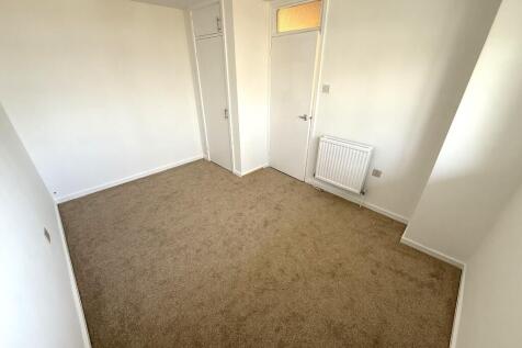 BEDROOM 2 (B)