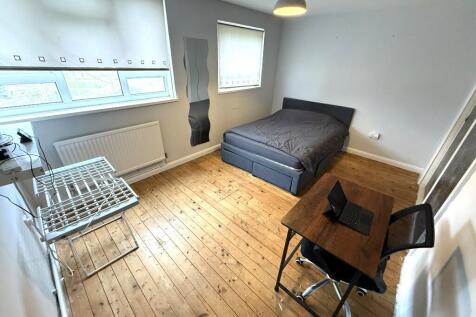 BEDROOM 1 (A)