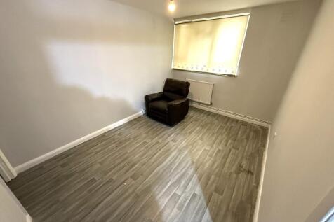 BEDROOM 2 (A)