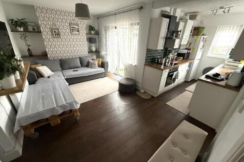 RECEPTION 1 (A)