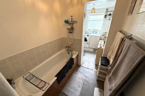 BATHROOM (A)