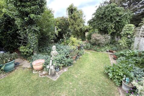 REAR GARDEN (B)