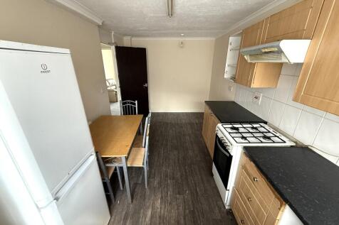 KITCHEN/DINER (B)