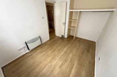 BEDROOM 1 (B)