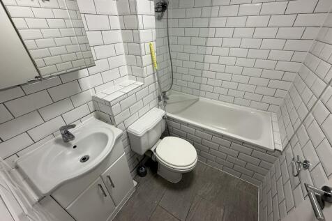FITTED BATHROOM
