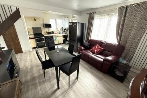 KITCHEN/DINER (B)
