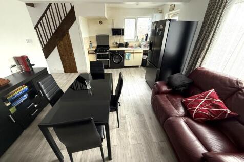 KITCHEN/DINER (C)