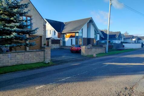 Adjacent Houses