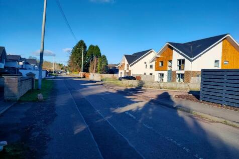 Adjacent Houses