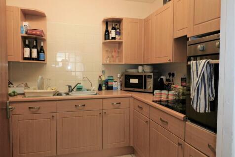 kitchen 1.jpg