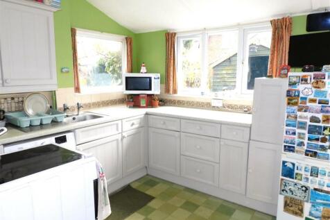 Highwell kitch.JPG