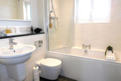 swan road bath.JPG