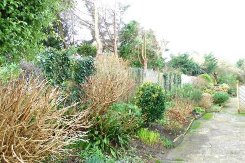 3 alleyn garden.JPG