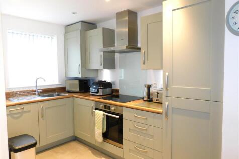 85 sw kitchen.JPG