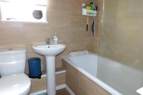 14 Mead Way-Bathroom.JPG
