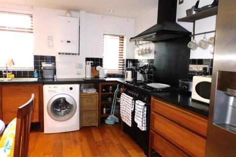 kitchen2.JPG