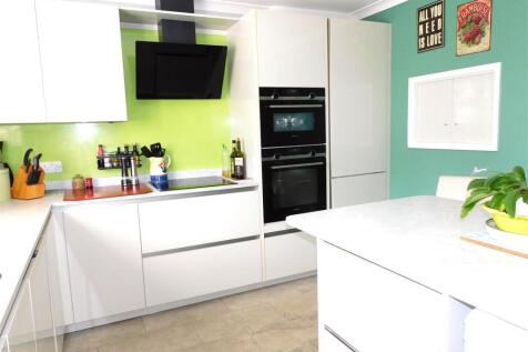 3 mcl kitch .JPG
