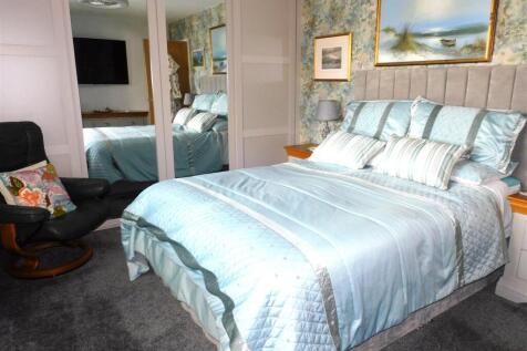 3 mcl bed1.JPG