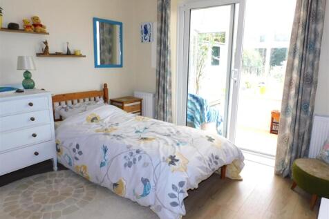 67 WP bed2.JPG
