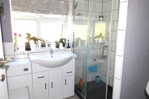 9 CO Shower.JPG