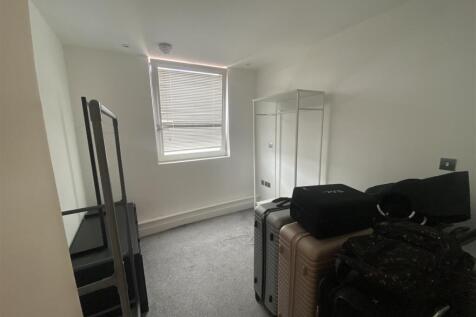 Gunwharf bedroom 2.jpeg