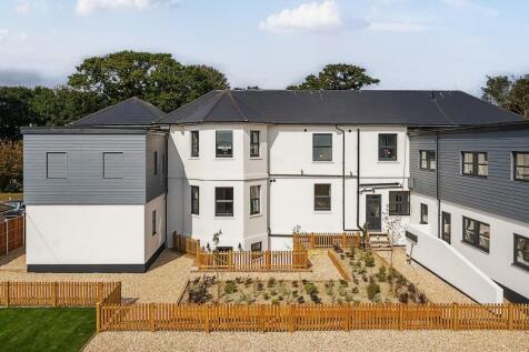 OUTSIDE WOODFIELD 1.jpg