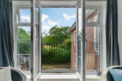 Property Image 4