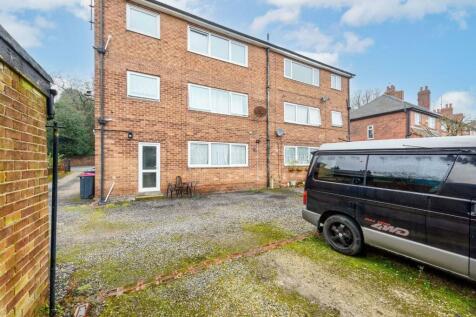 117-119DoncasterRoad(Exterior)(4of6).jpg